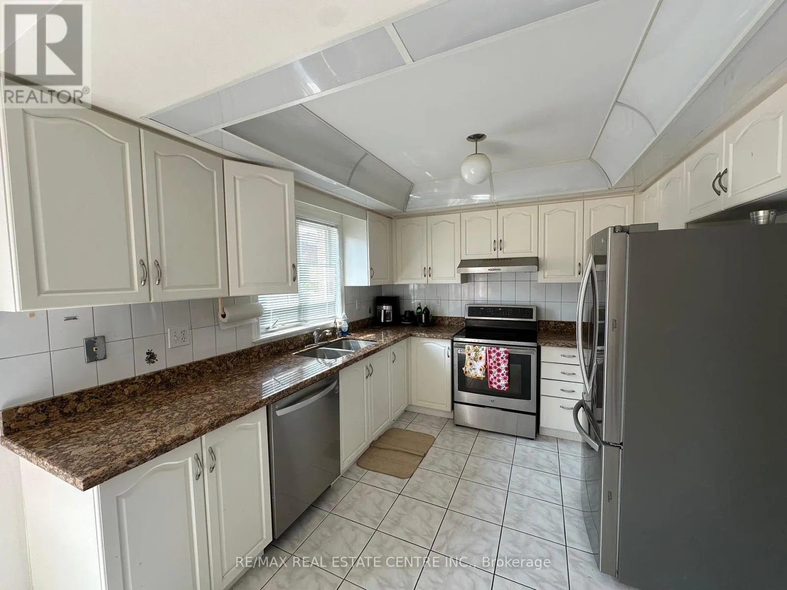 5080 FALLINGBROOK DRIVE