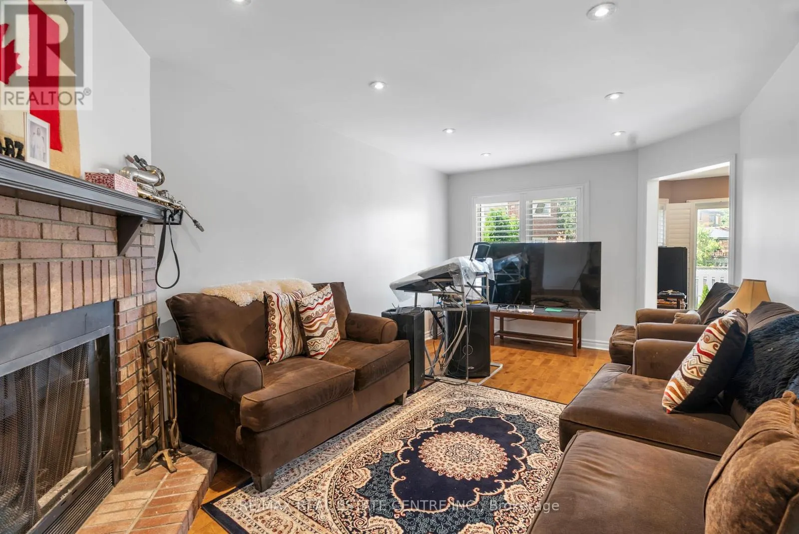 6672 LISGAR DRIVE