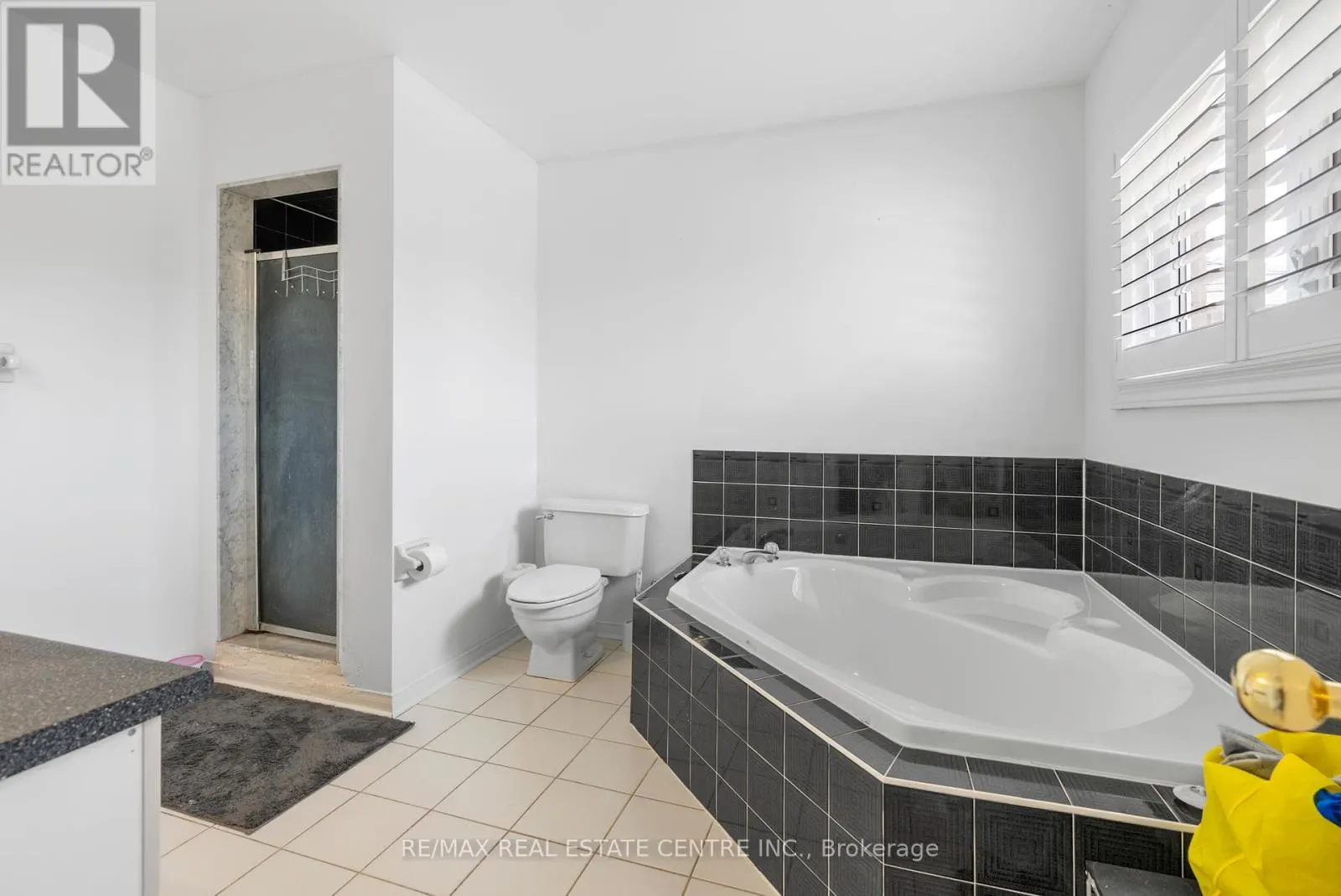 6672 LISGAR DRIVE