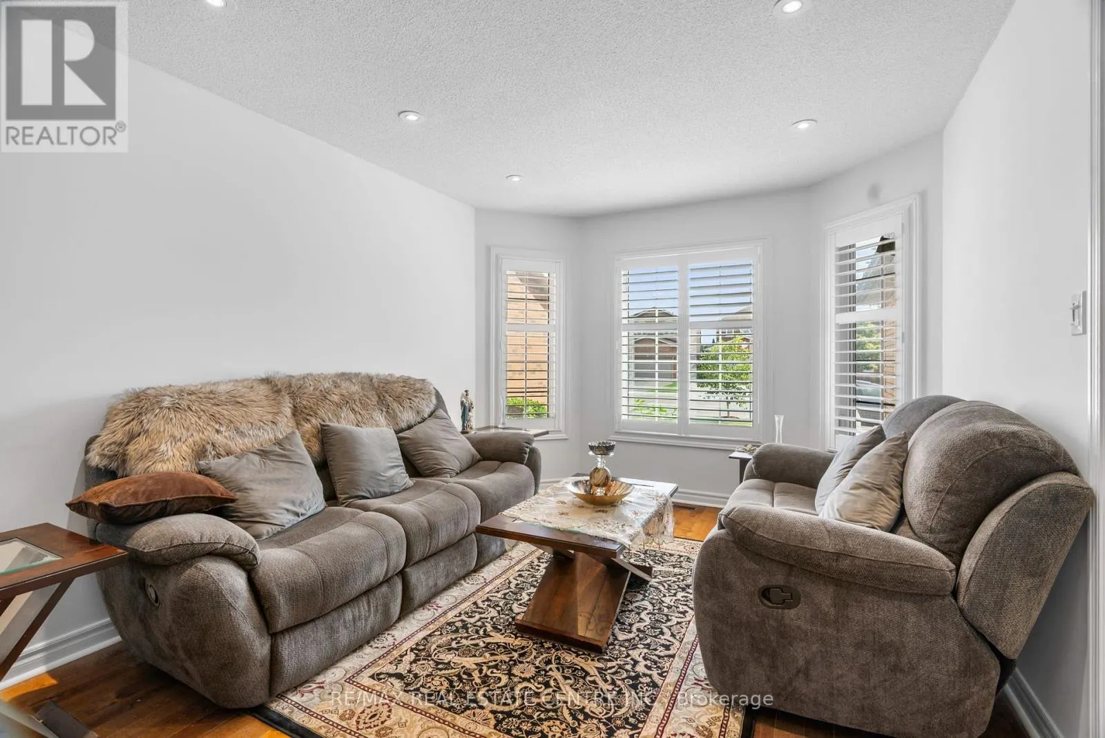 6672 LISGAR DRIVE