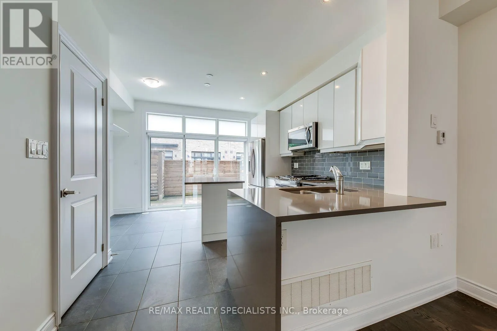 2025 QUEENSBOROUGH GATE