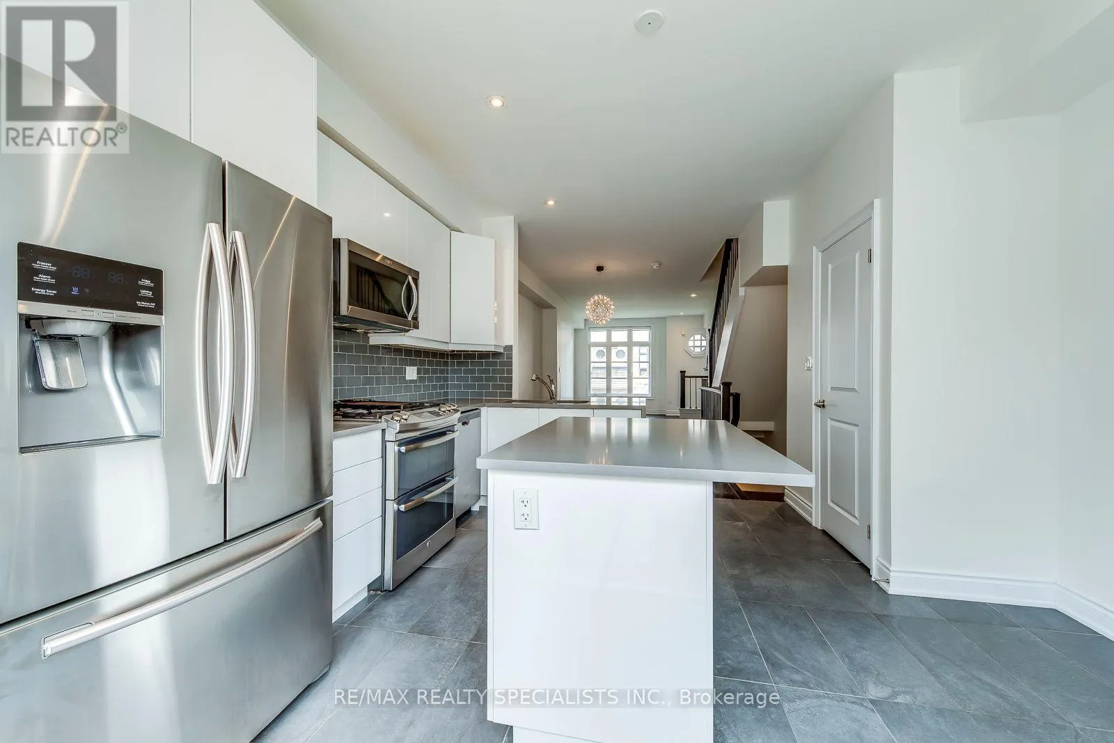 2025 QUEENSBOROUGH GATE