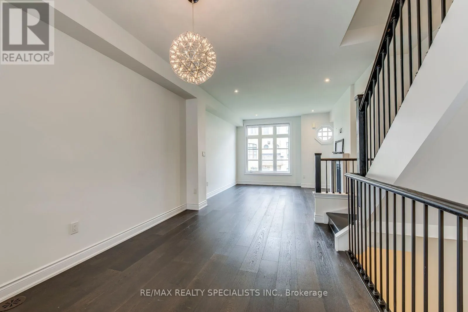 2025 QUEENSBOROUGH GATE