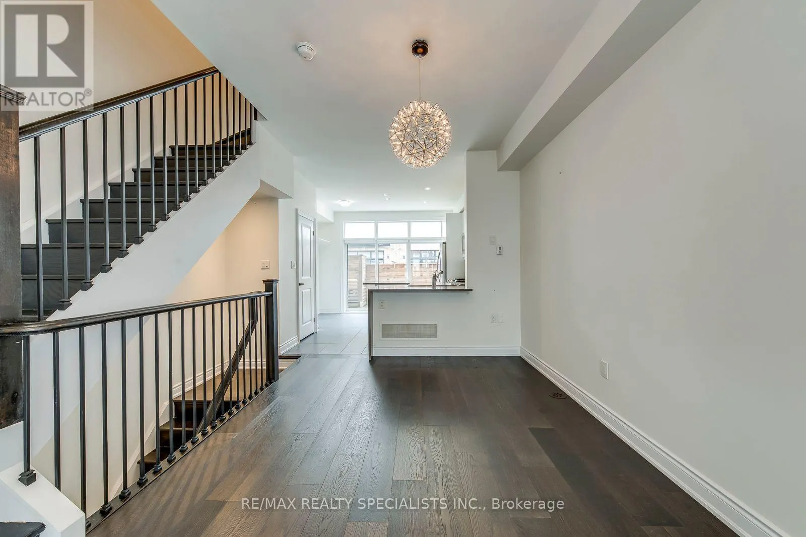 2025 QUEENSBOROUGH GATE