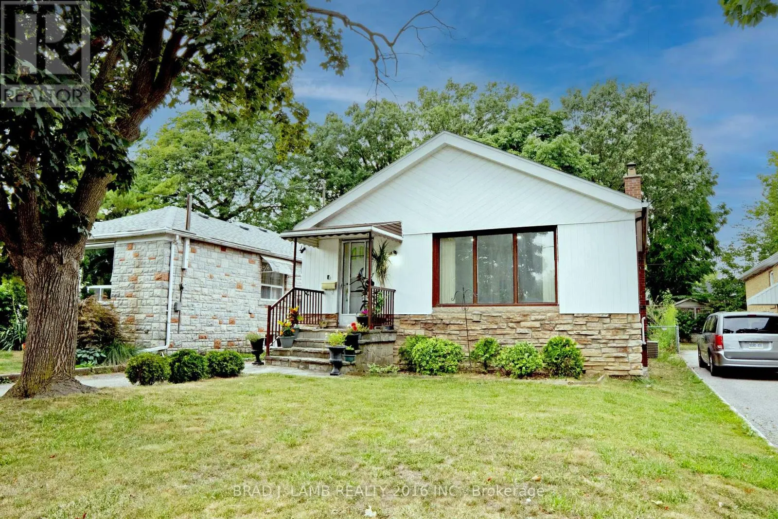 42 LYNNFORD DRIVE