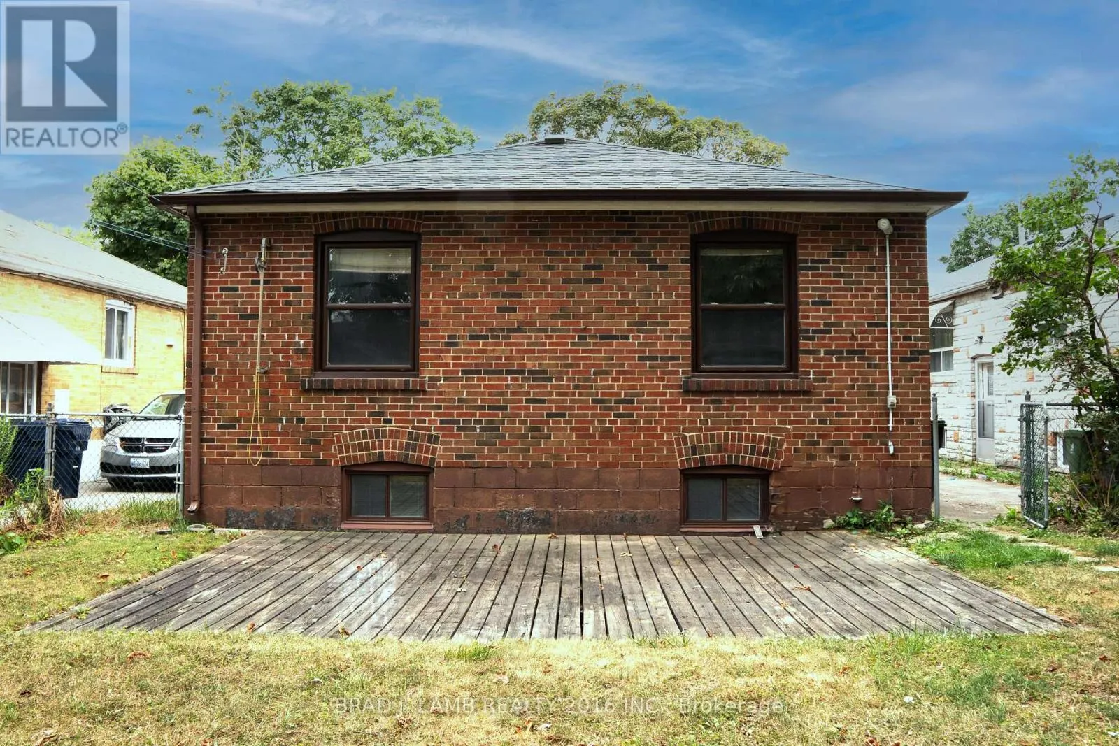 42 LYNNFORD DRIVE