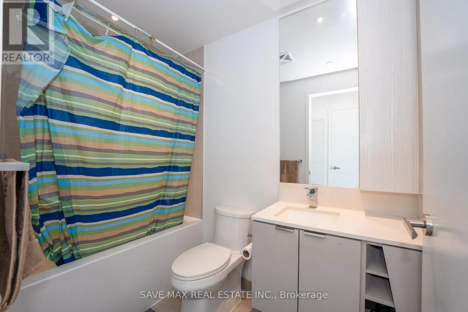 3711 - 3883 QUARTZ ROAD