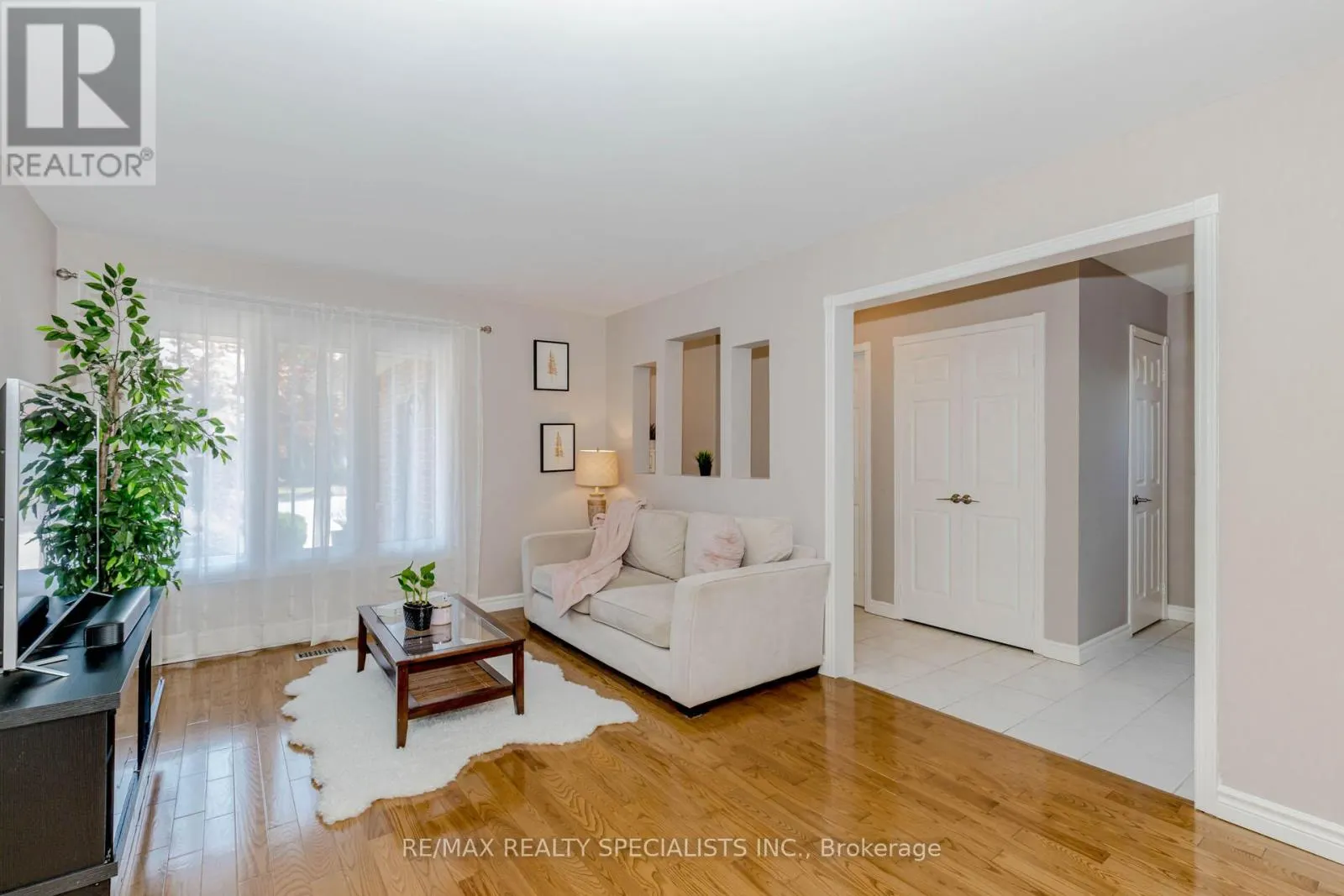 3350 COLUMBINE CRESCENT
