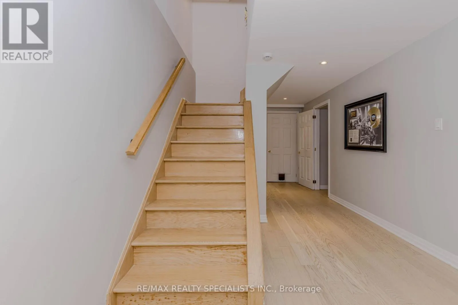 3350 COLUMBINE CRESCENT