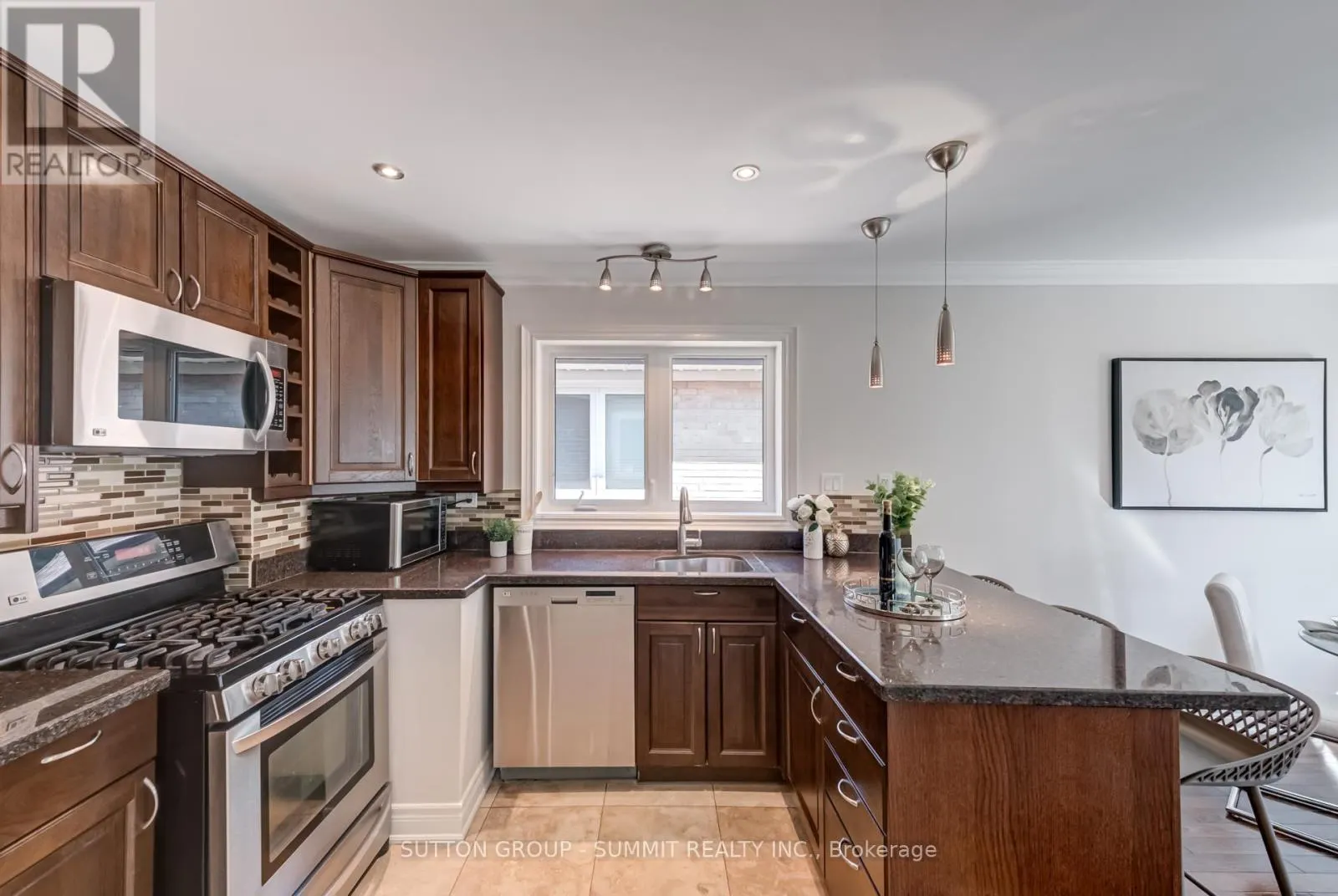 47 RAYSIDE DRIVE S