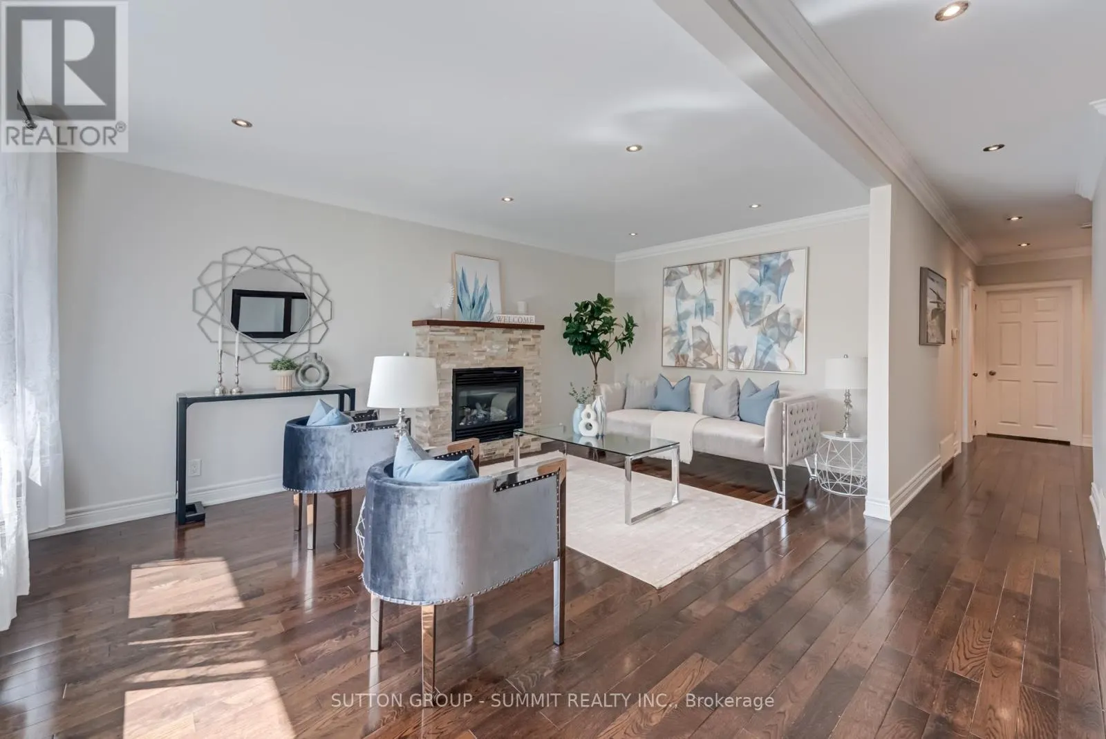 47 RAYSIDE DRIVE S