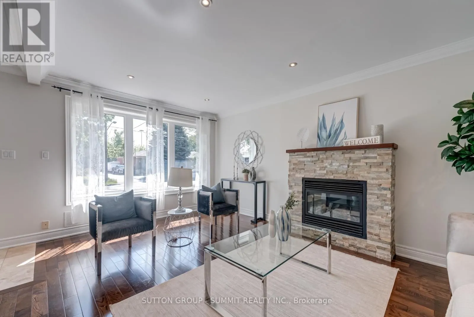 47 RAYSIDE DRIVE S