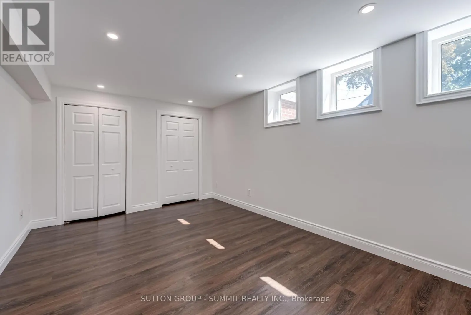 47 RAYSIDE DRIVE S