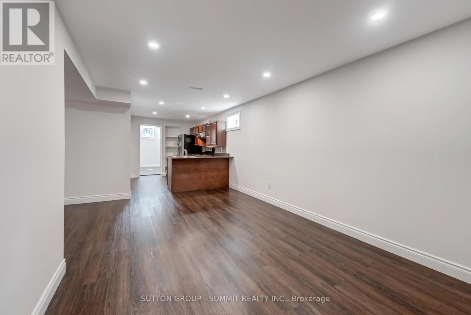 47 RAYSIDE DRIVE S