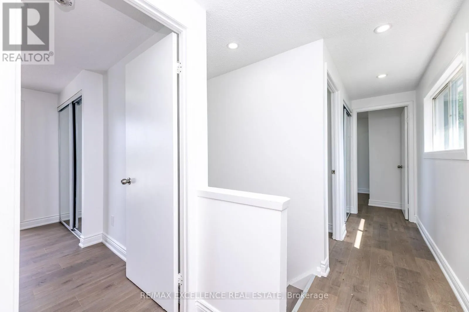 20 HEDGESON COURT