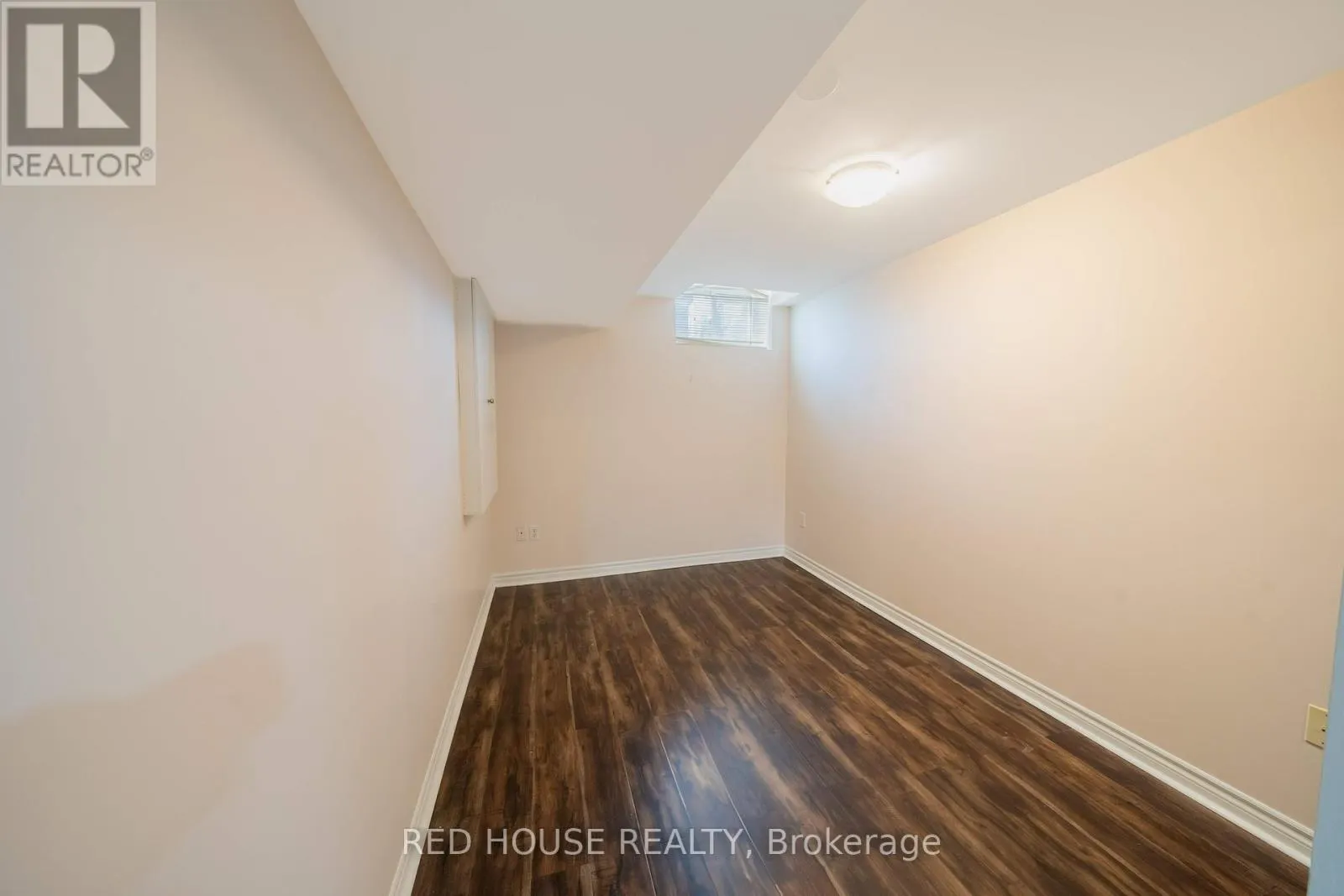 78 PASSFIELD TRAIL