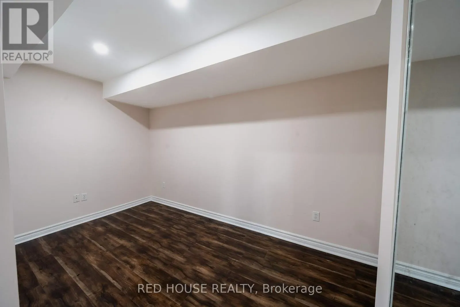 78 PASSFIELD TRAIL