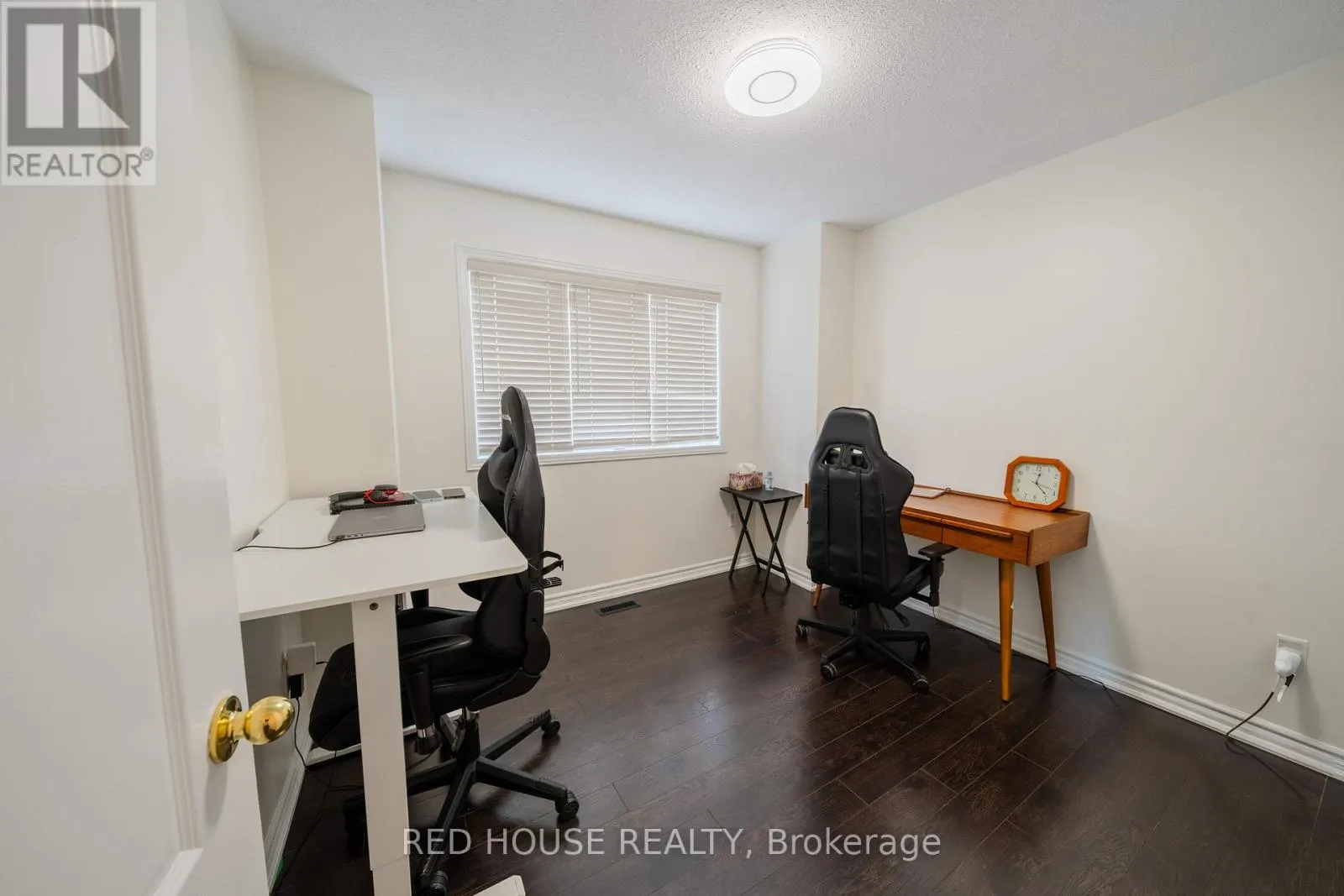 78 PASSFIELD TRAIL
