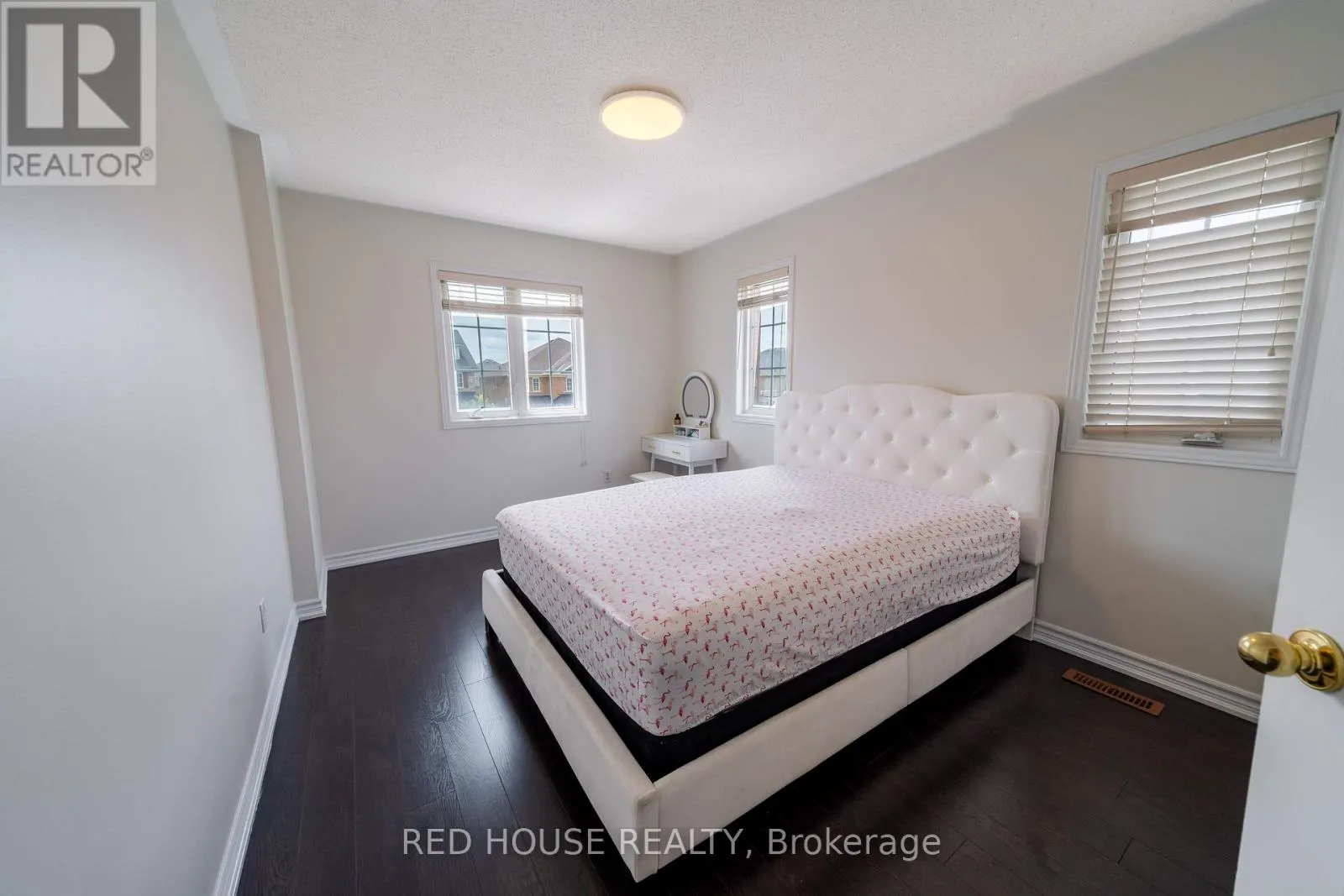 78 PASSFIELD TRAIL