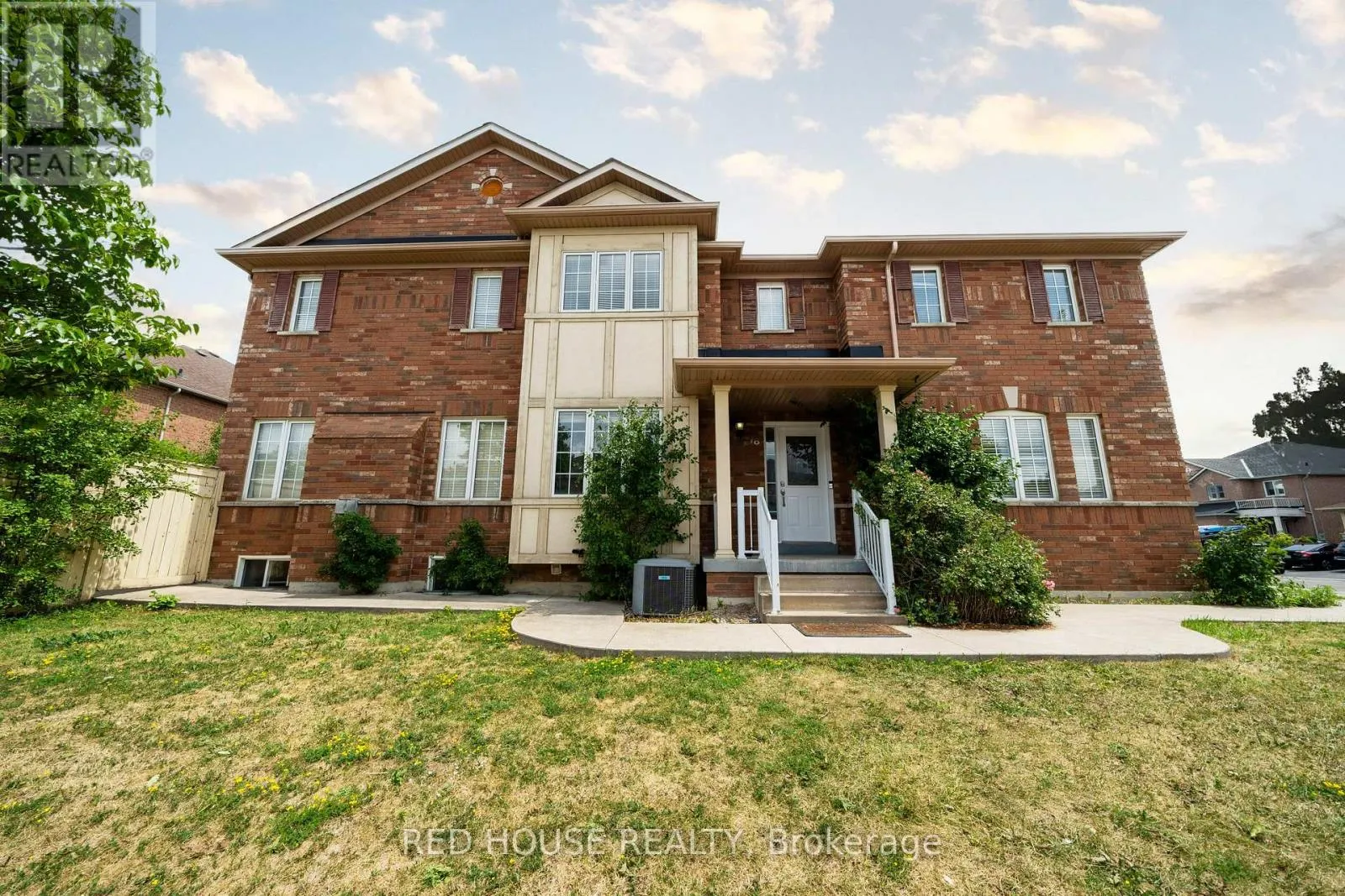 78 PASSFIELD TRAIL