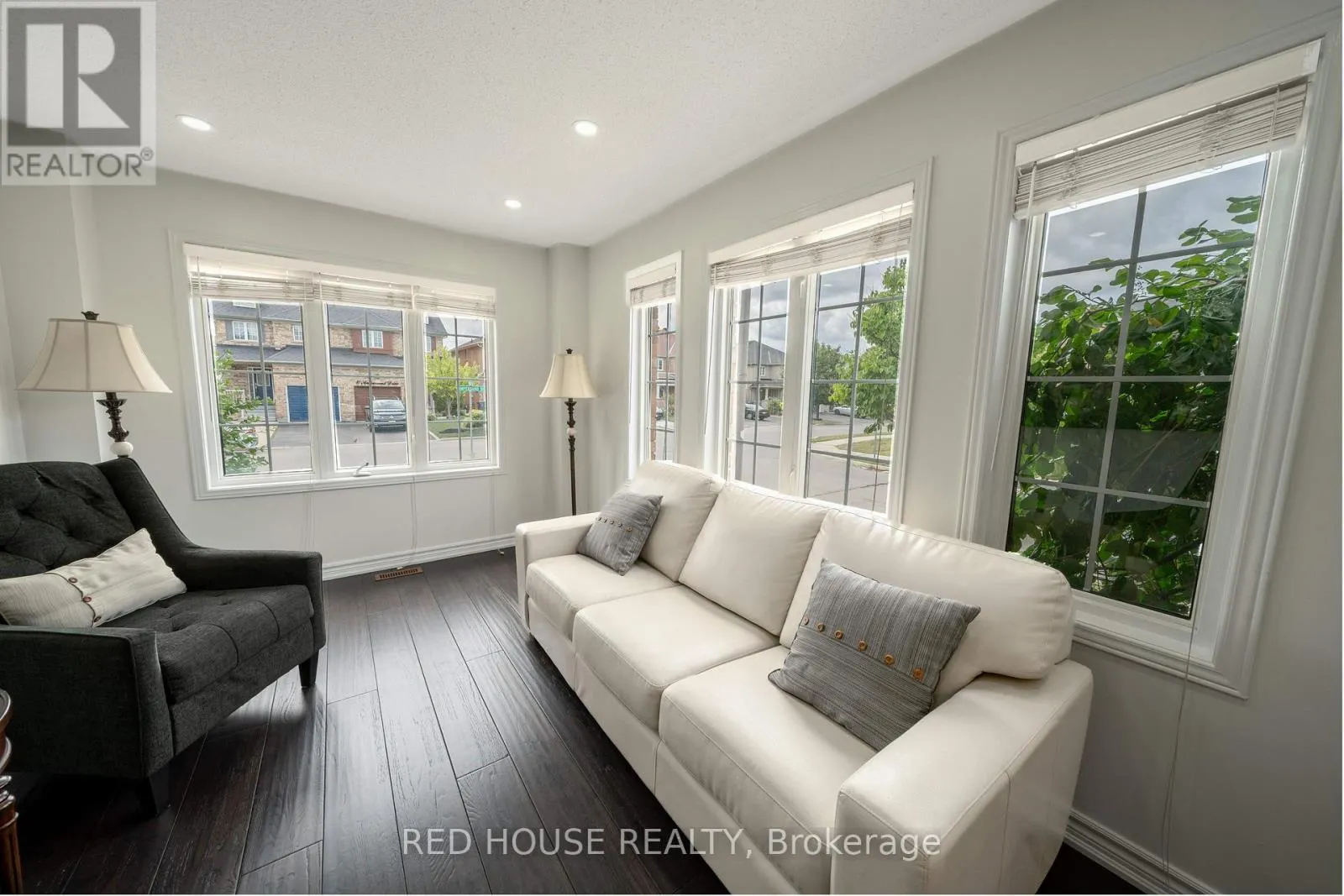 78 PASSFIELD TRAIL