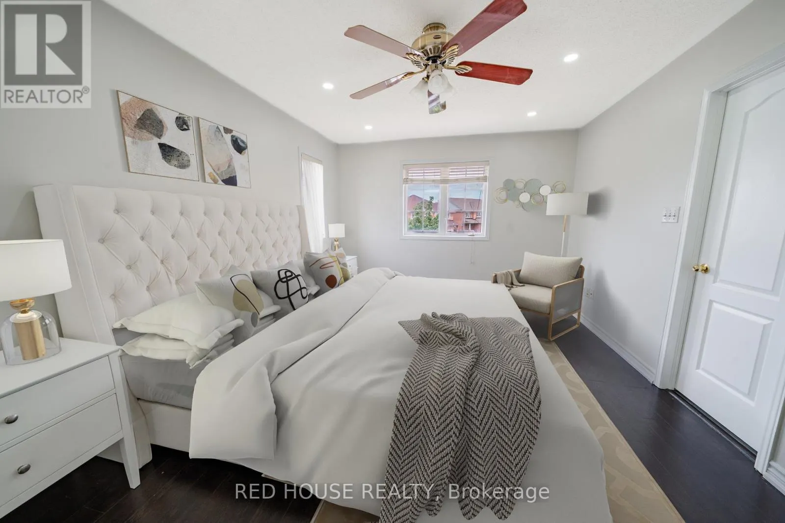 78 PASSFIELD TRAIL