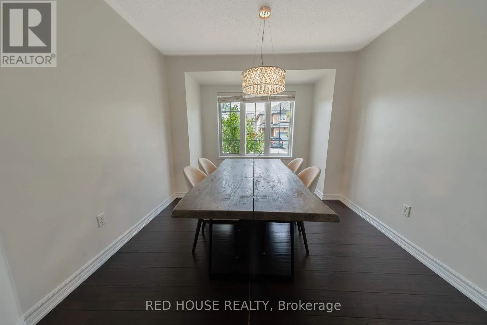 78 PASSFIELD TRAIL