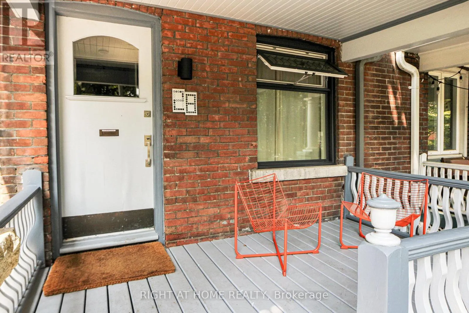 UPPER - 28 PEARSON AVENUE