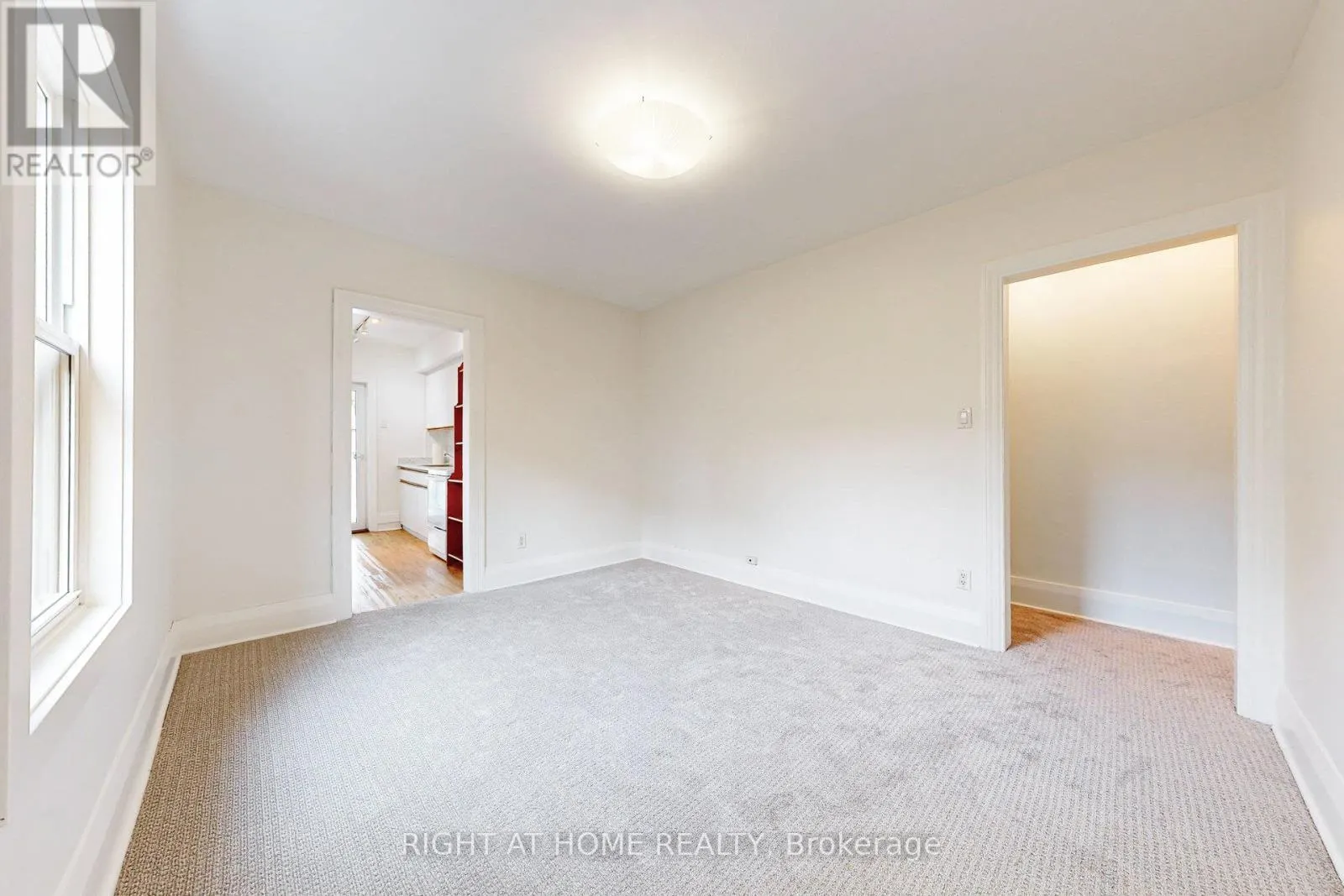 UPPER - 28 PEARSON AVENUE