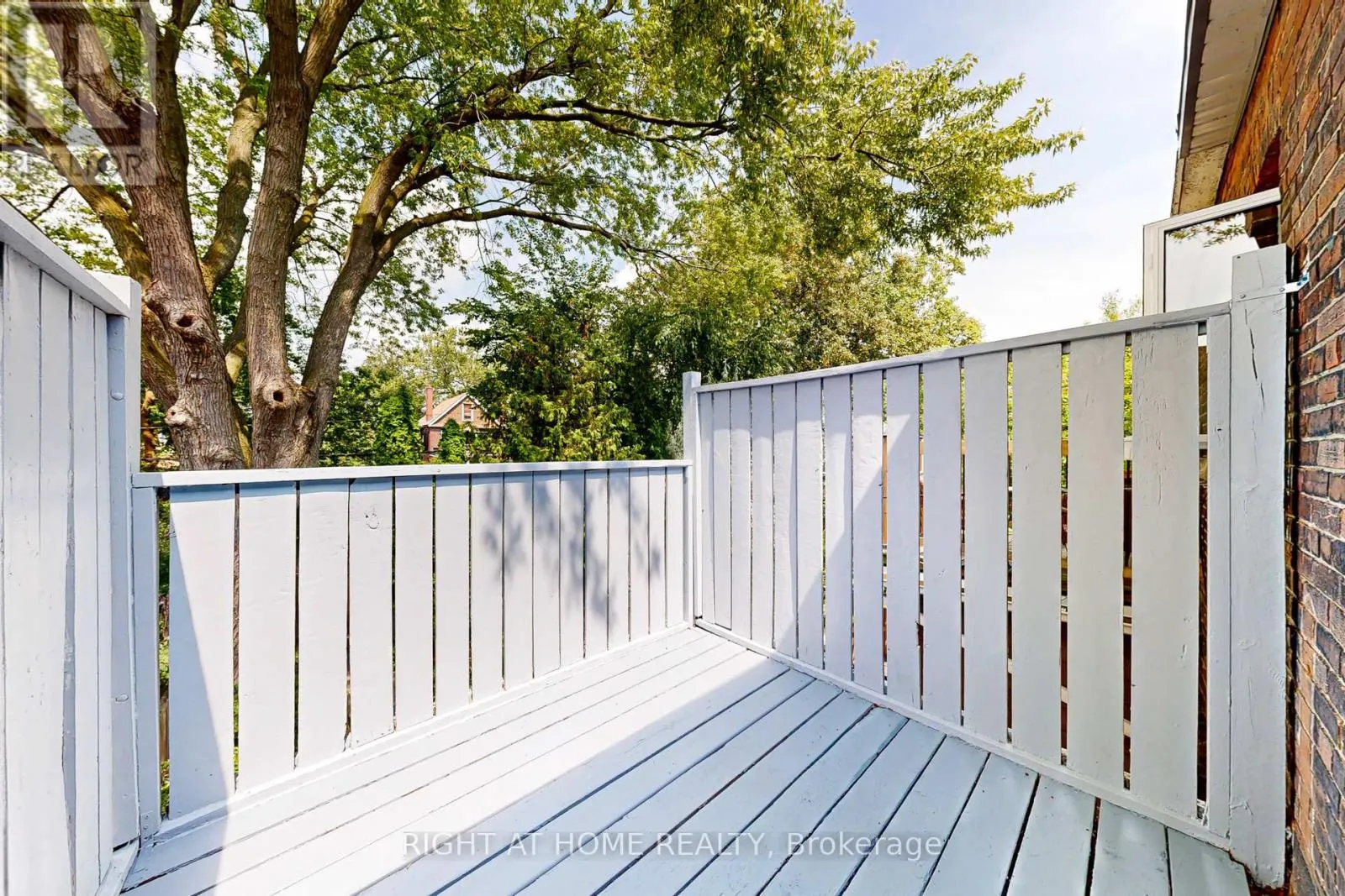 UPPER - 28 PEARSON AVENUE