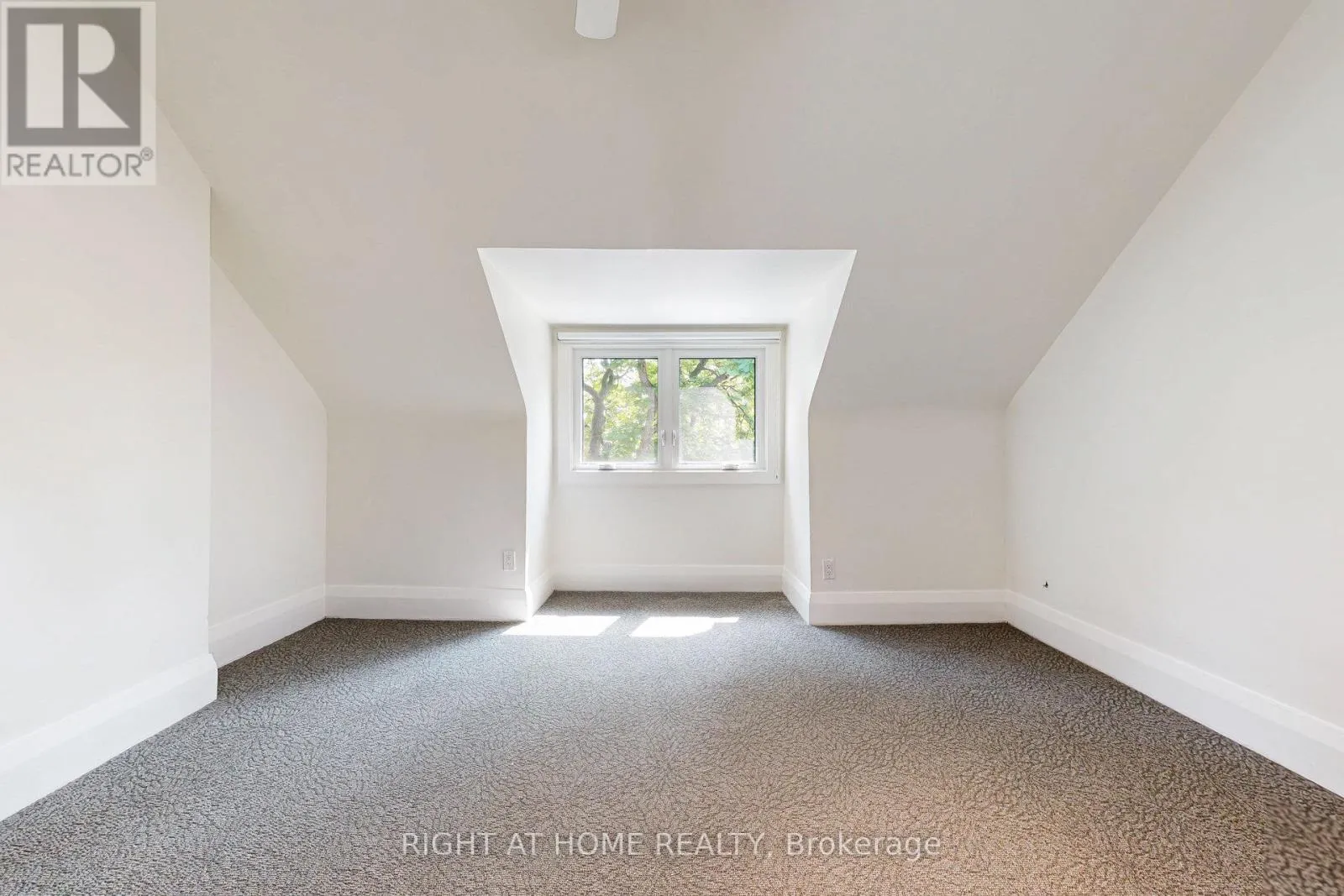 UPPER - 28 PEARSON AVENUE