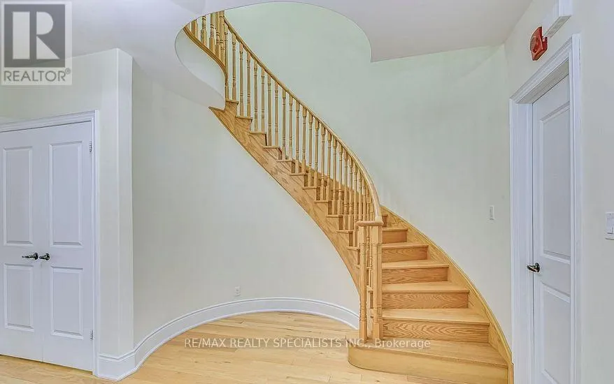 23 - 9071 DERRY ROAD