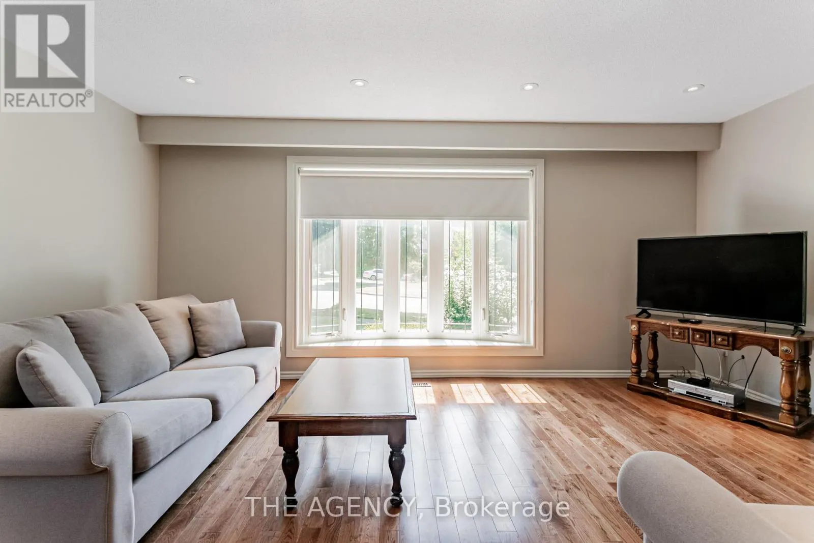 84 BLACKTHORN LANE