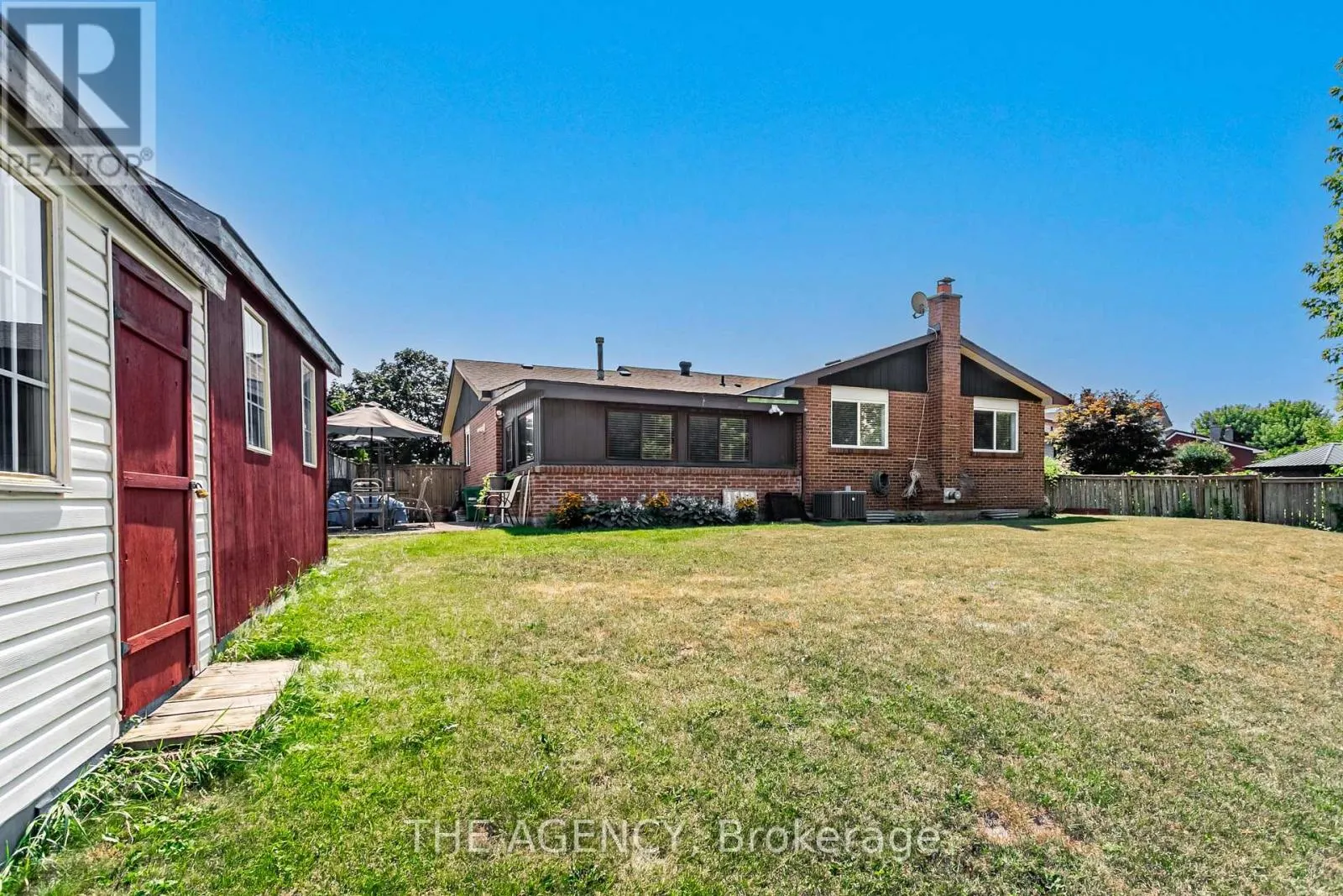 84 BLACKTHORN LANE