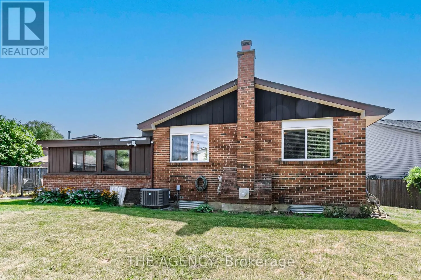 84 BLACKTHORN LANE