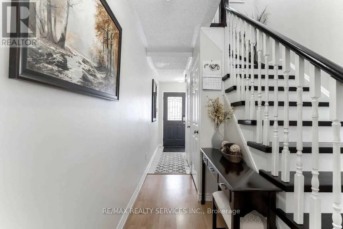 6888 DILLINGWOOD DRIVE