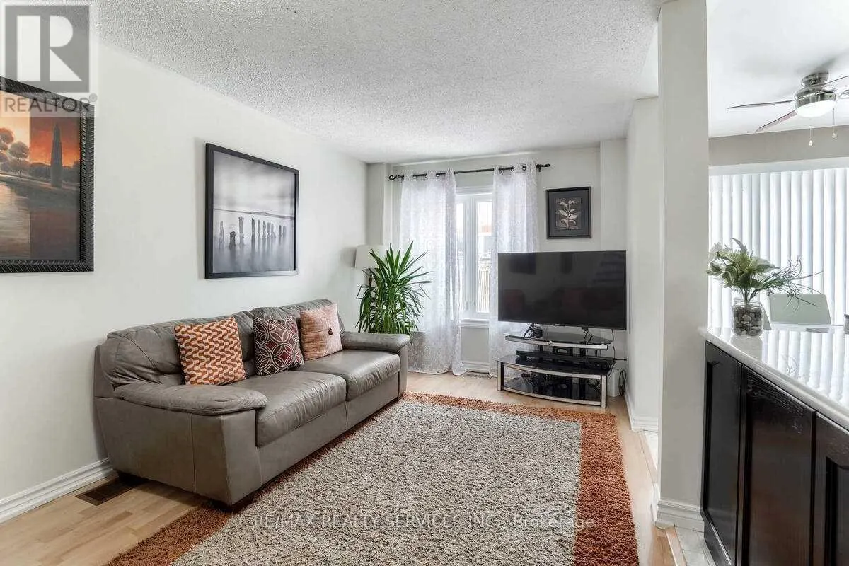 6888 DILLINGWOOD DRIVE