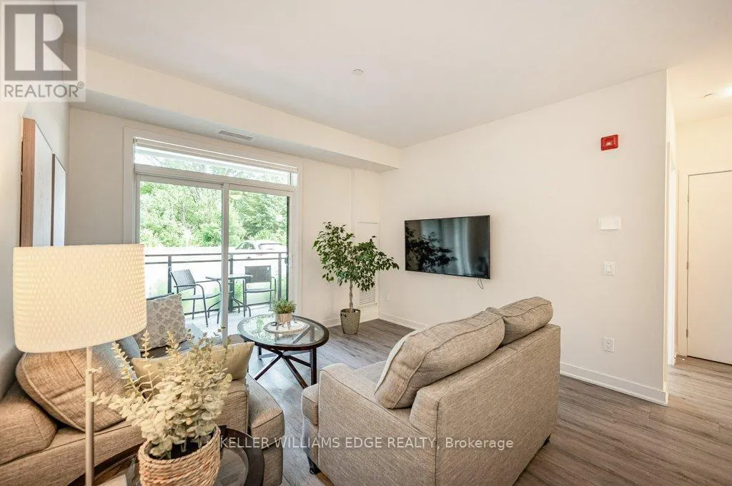 106 - 340 PLAINS ROAD E