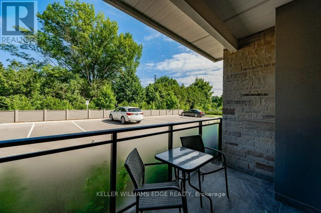 106 - 340 PLAINS ROAD E