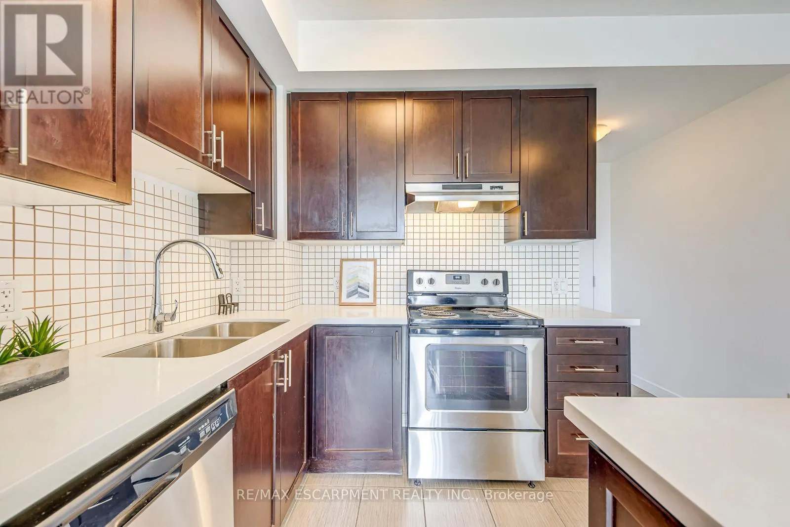 613 - 2490 OLD BRONTE ROAD