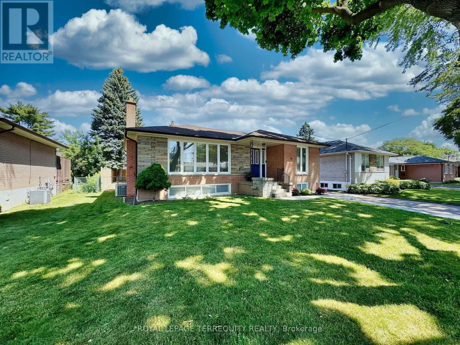 16 PAGEBROOK DRIVE