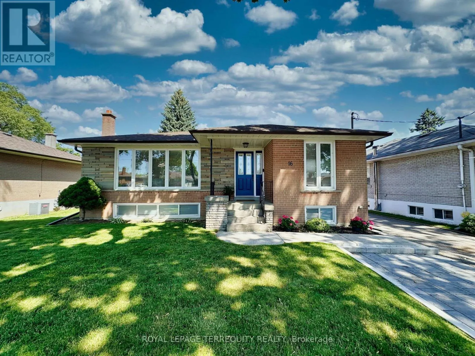 16 PAGEBROOK DRIVE