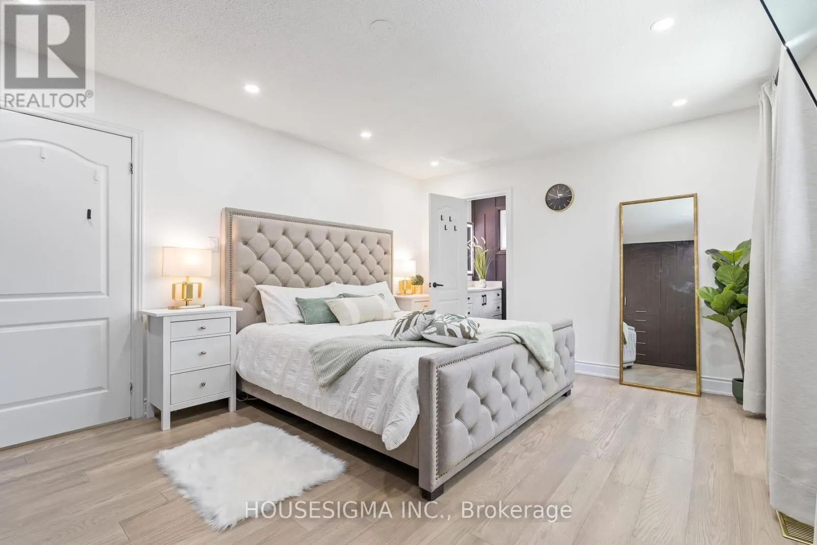 4212 POWDERHORN CRESCENT