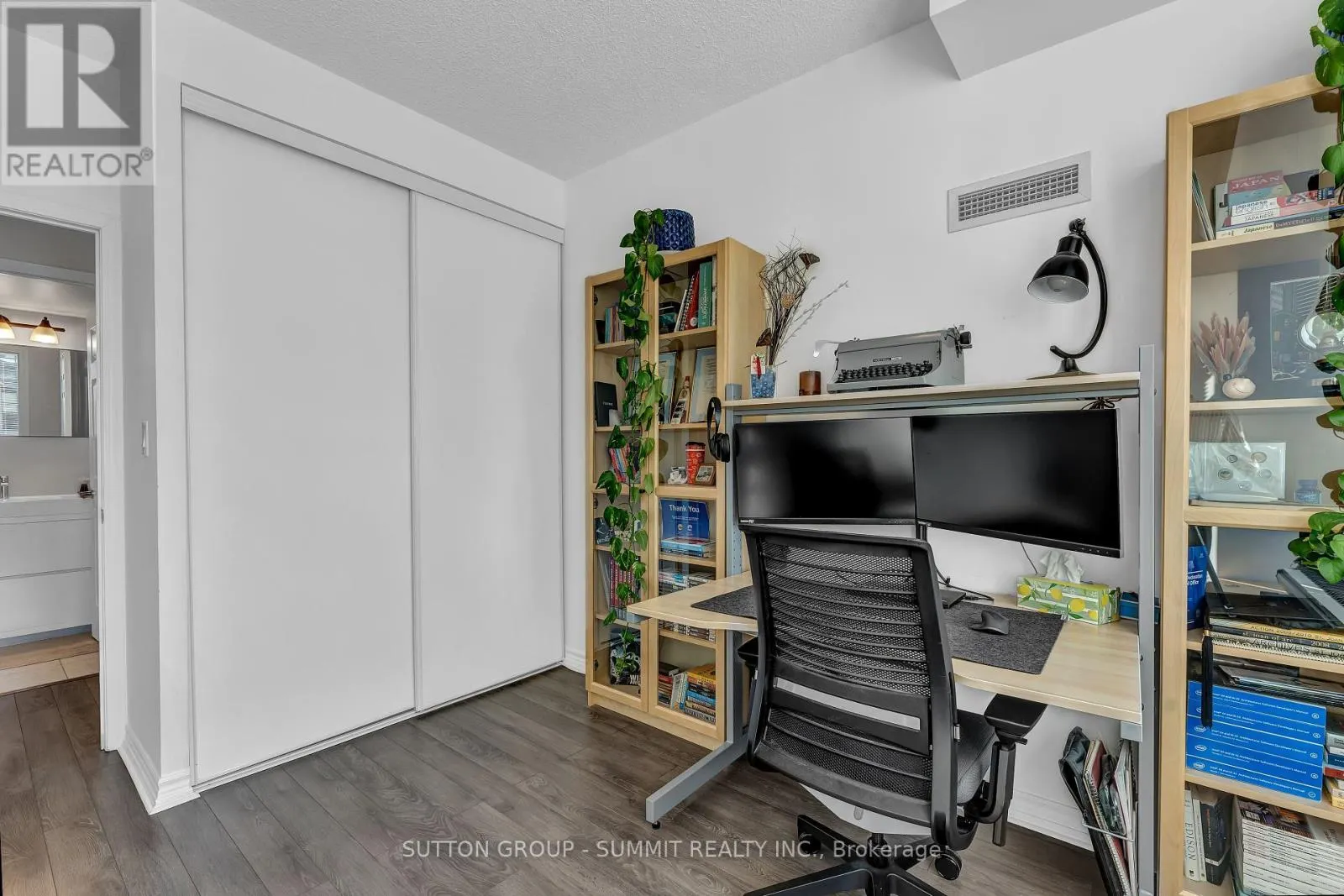2103 - 335 RATHBURN ROAD W