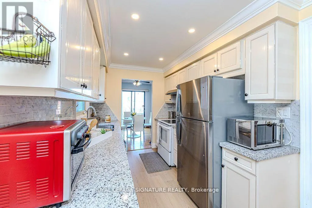 4726 ANTELOPE CRESCENT