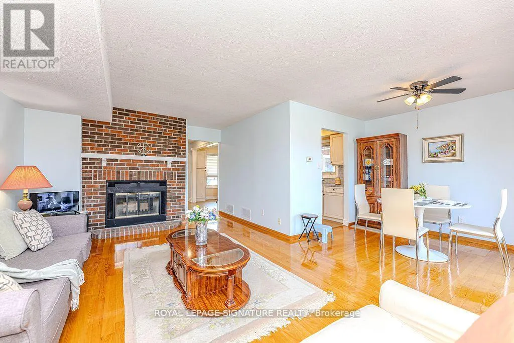4726 ANTELOPE CRESCENT