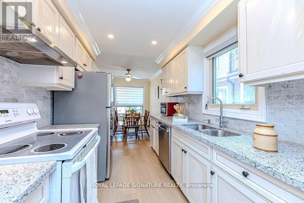 4726 ANTELOPE CRESCENT