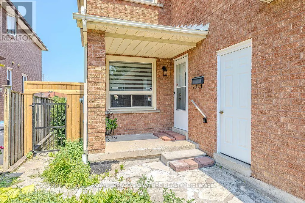 4726 ANTELOPE CRESCENT