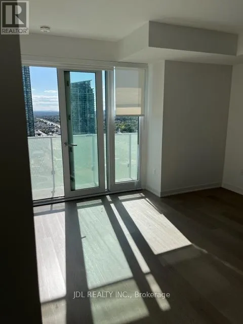 1710 - 3883 QUARTZ ROAD