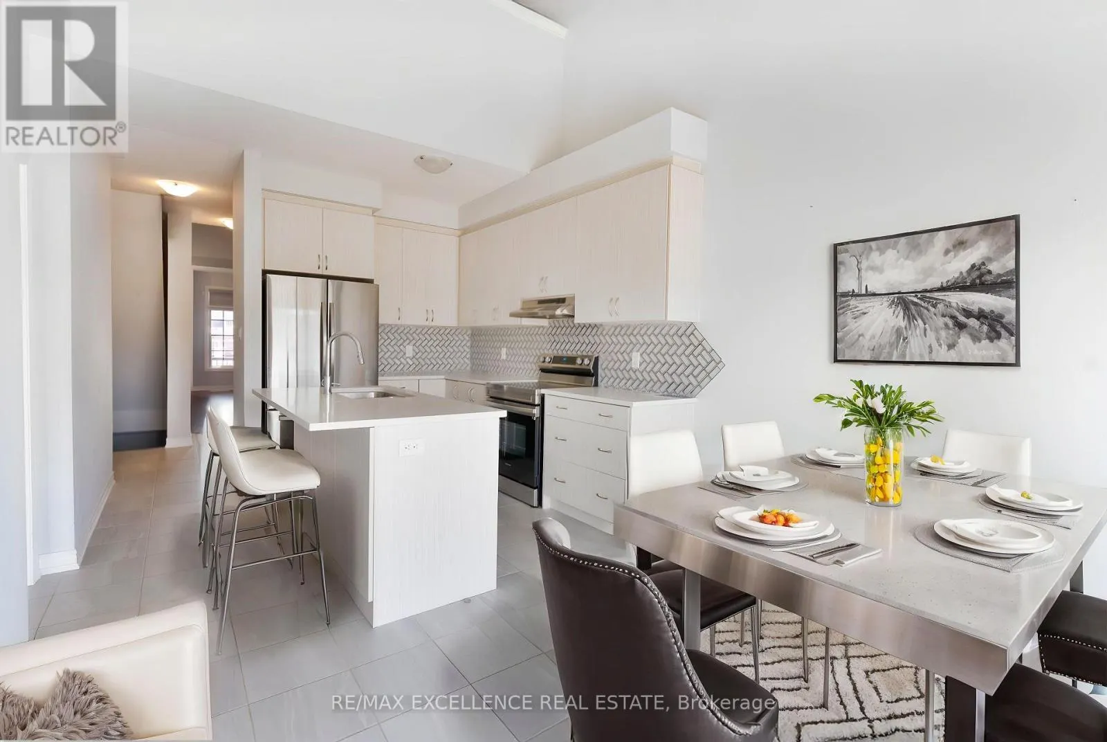 28 BLUESTONE CRESCENT